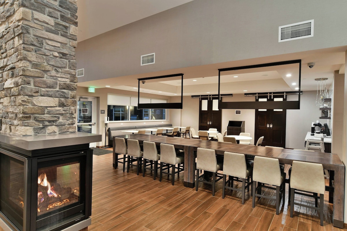 Residence Inn by Marriott Eau Claire - Photo 1