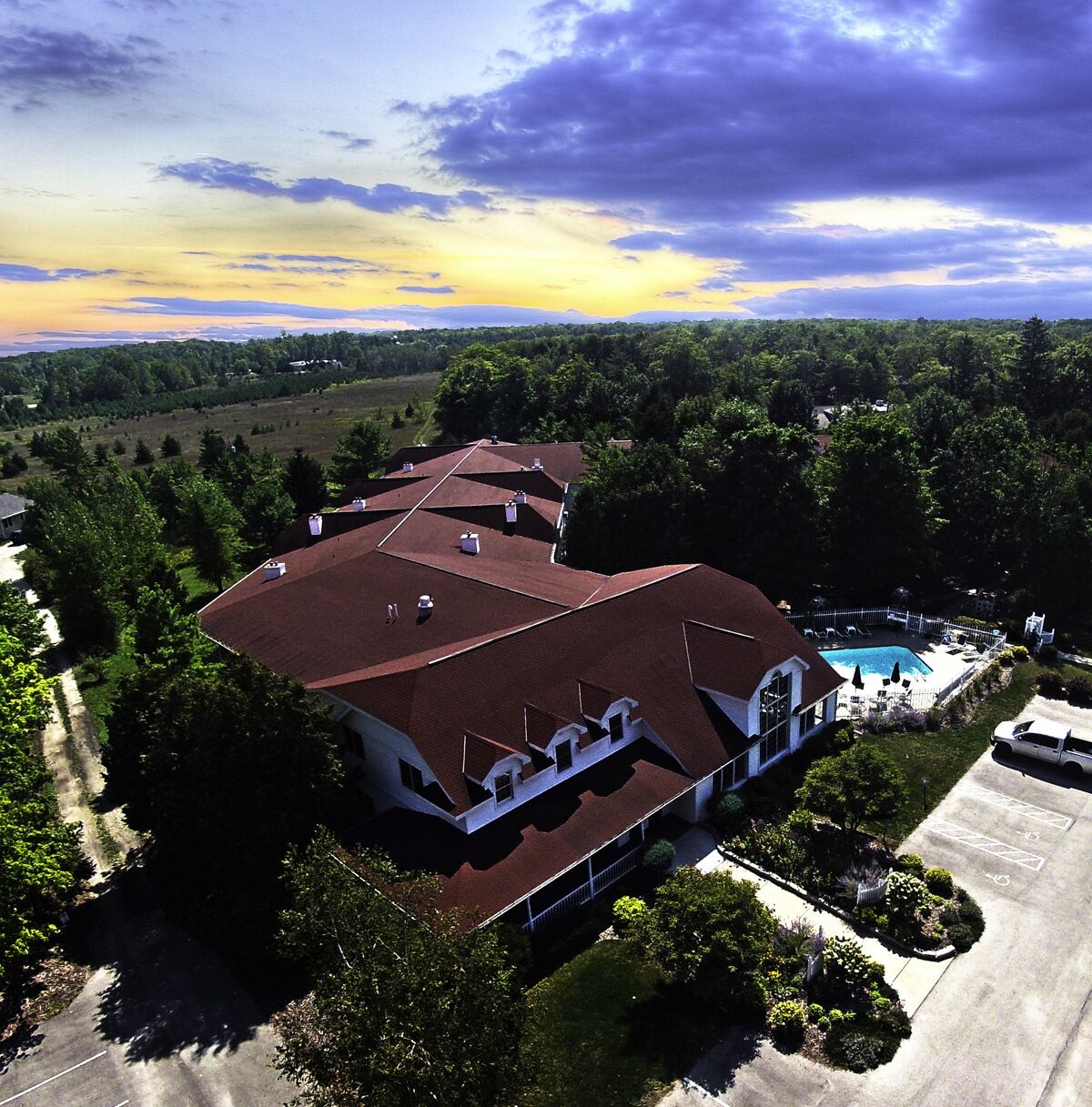 High Point Inn - Photo 1
