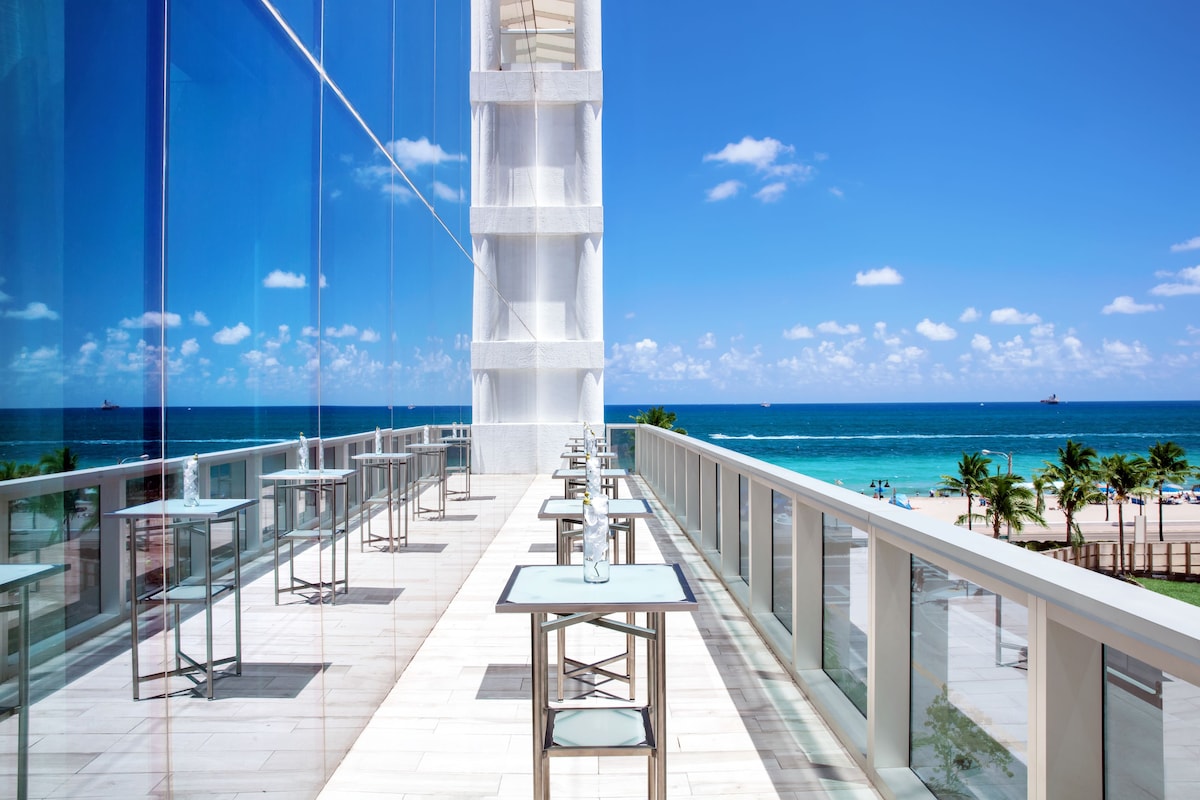 Conrad Fort Lauderdale Beach - Photo 1