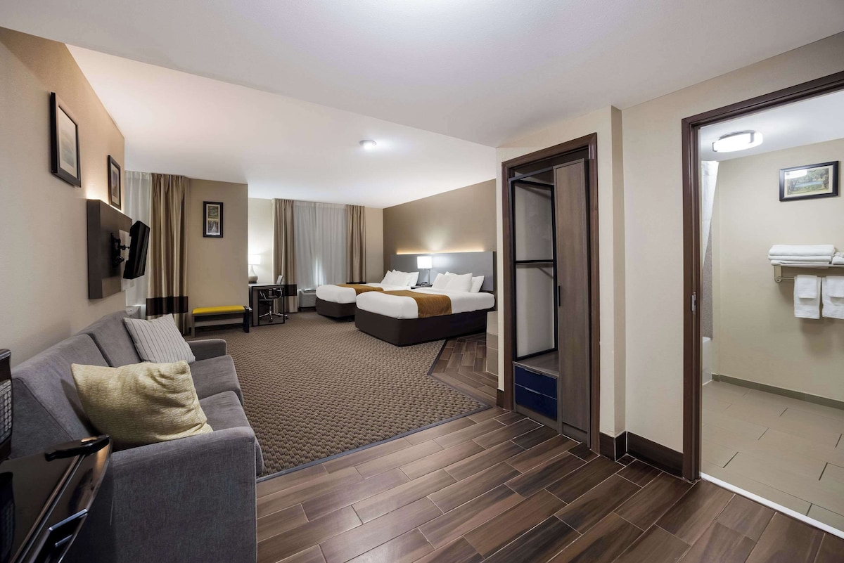 Comfort Inn & Suites Midway - Tallahassee West - Photo 1