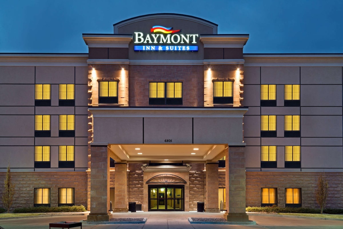 Baymont by Wyndham Denver International Airport - Photo 1