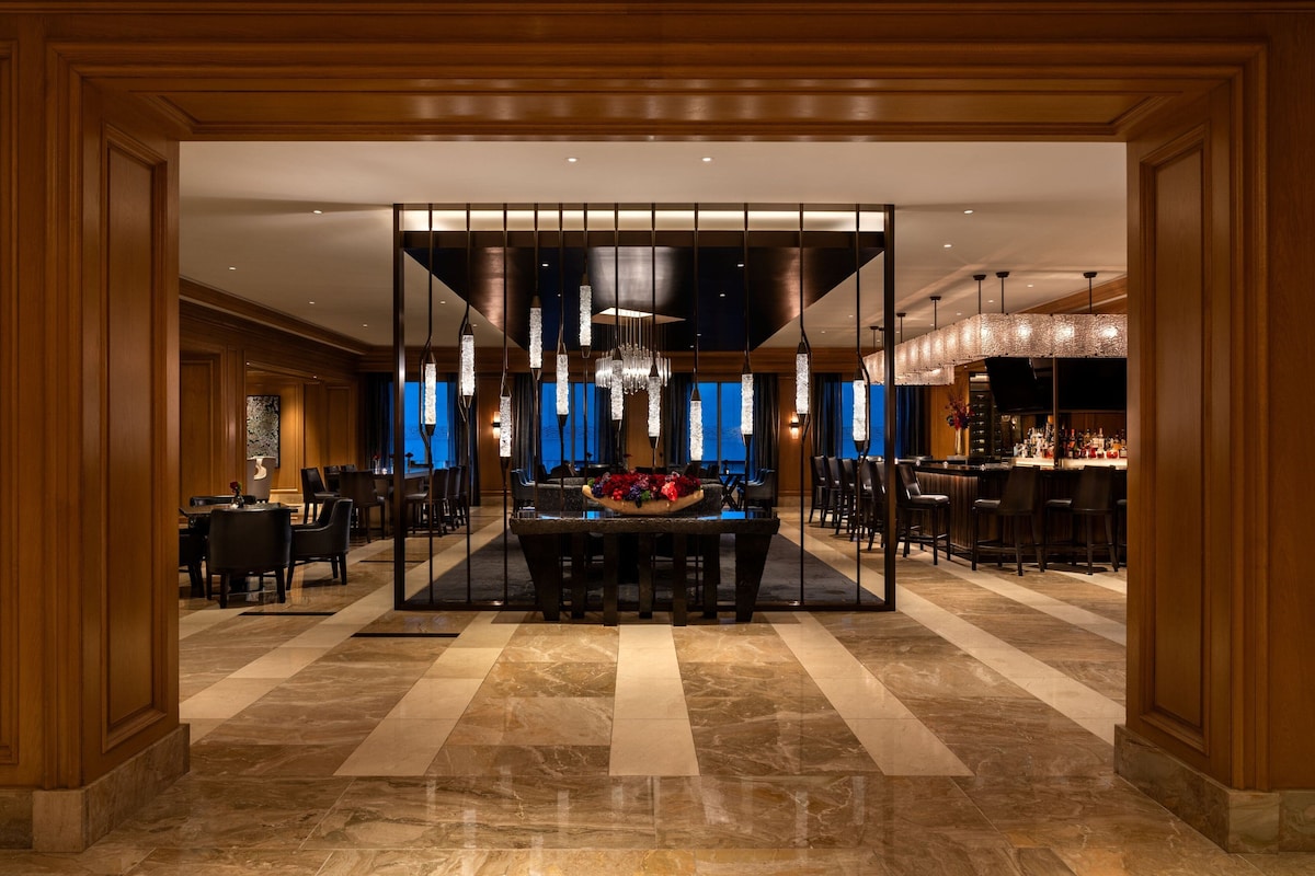 The Ritz-Carlton, Cleveland - Photo 1