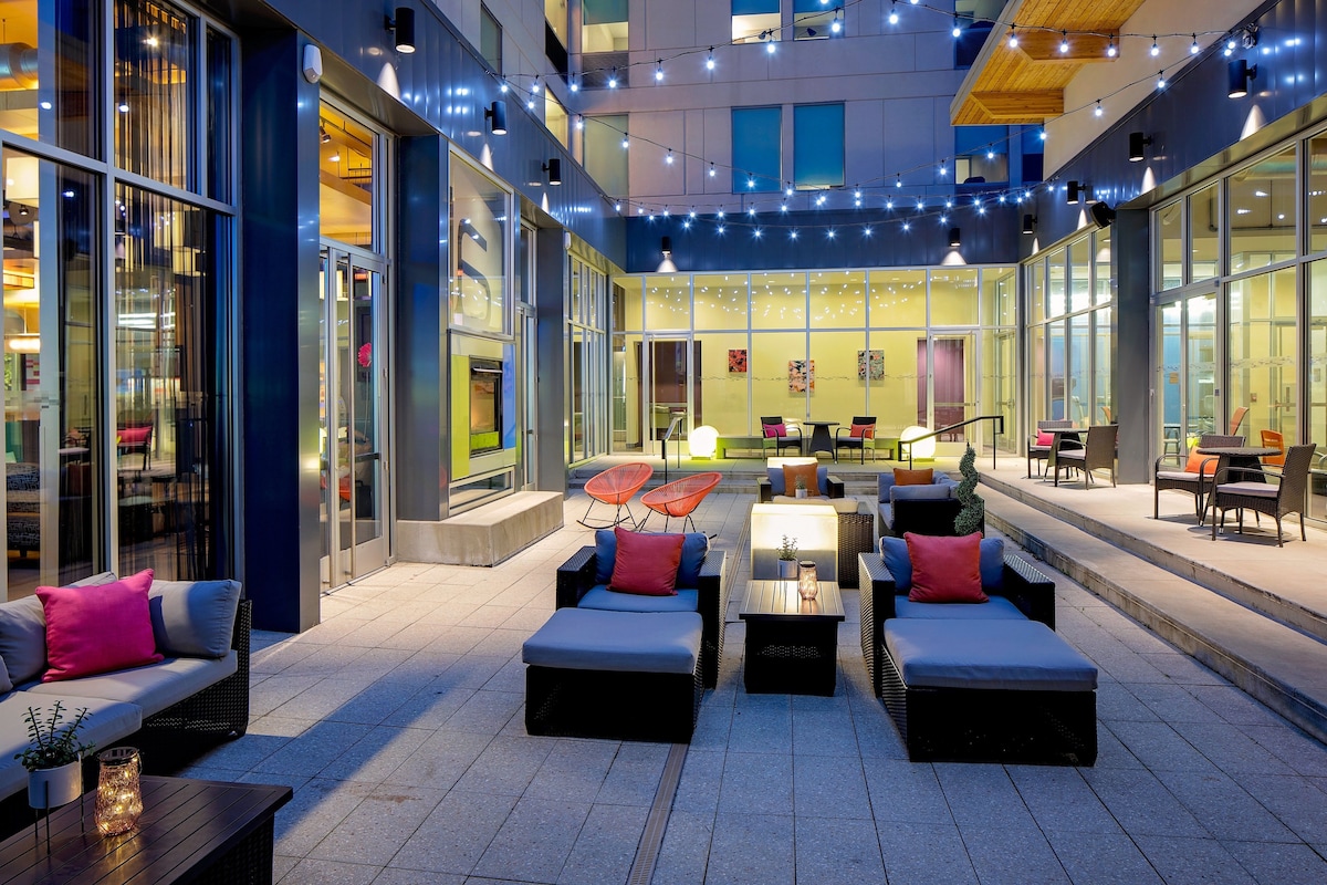 Aloft Green Bay - Photo 1
