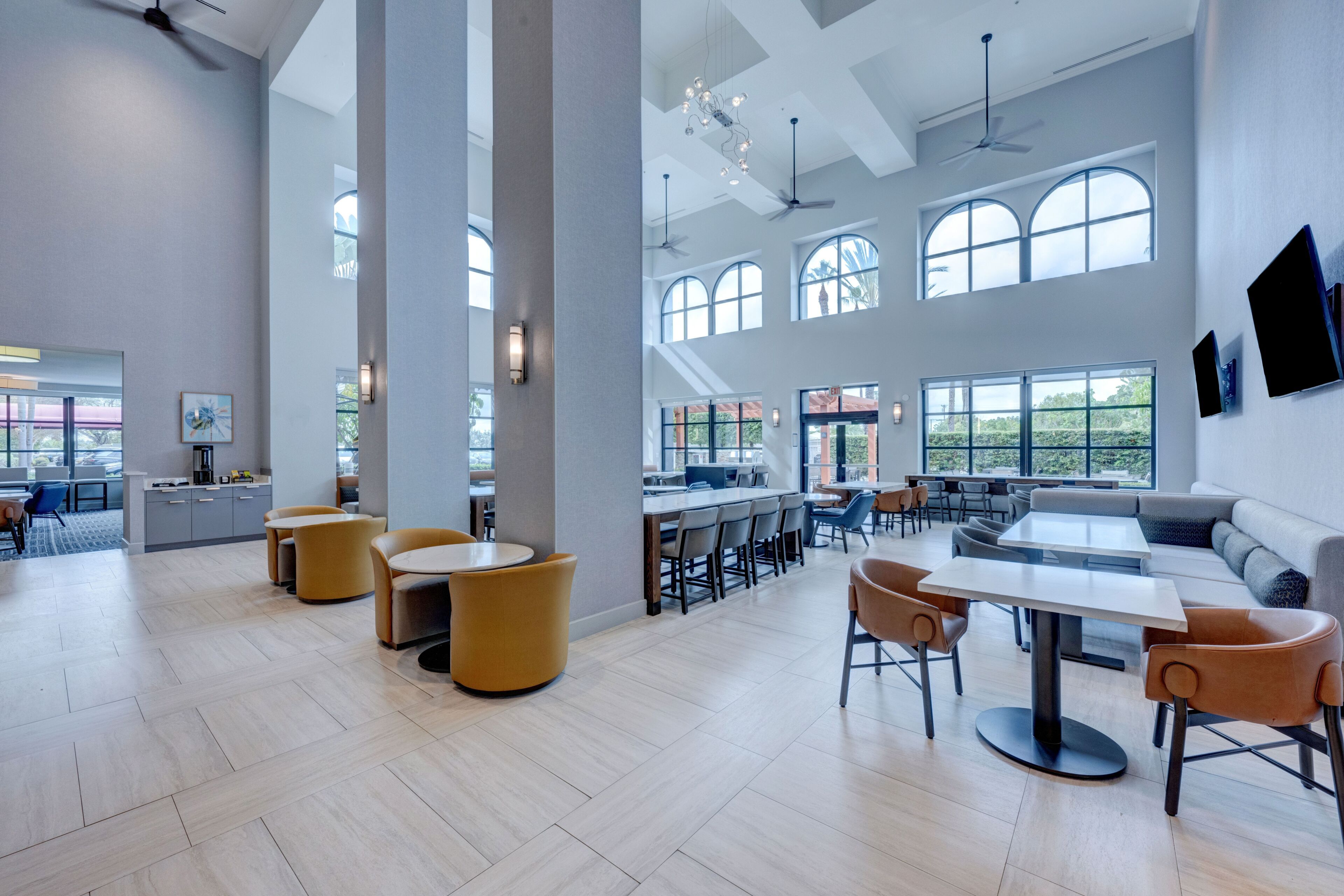 Homewood Suites by Hilton Anaheim-Main Gate Area - Photo 1