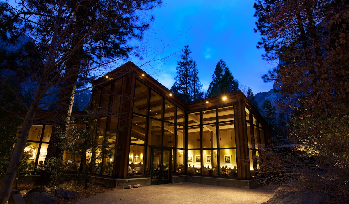 Yosemite Valley Lodge - Photo 1