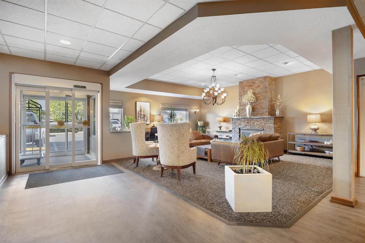Best Western Plus City Center - Photo 1