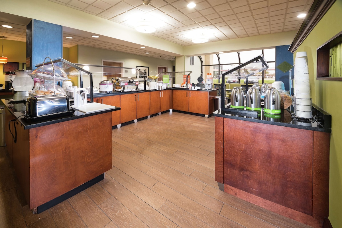 Hampton Inn Tulsa/broken Arrow - Photo 1