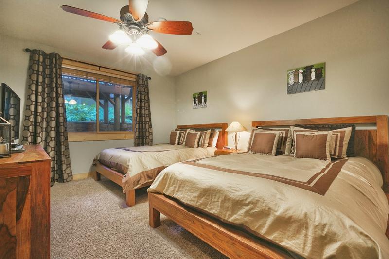 Black Bear Lodge - Photo 1
