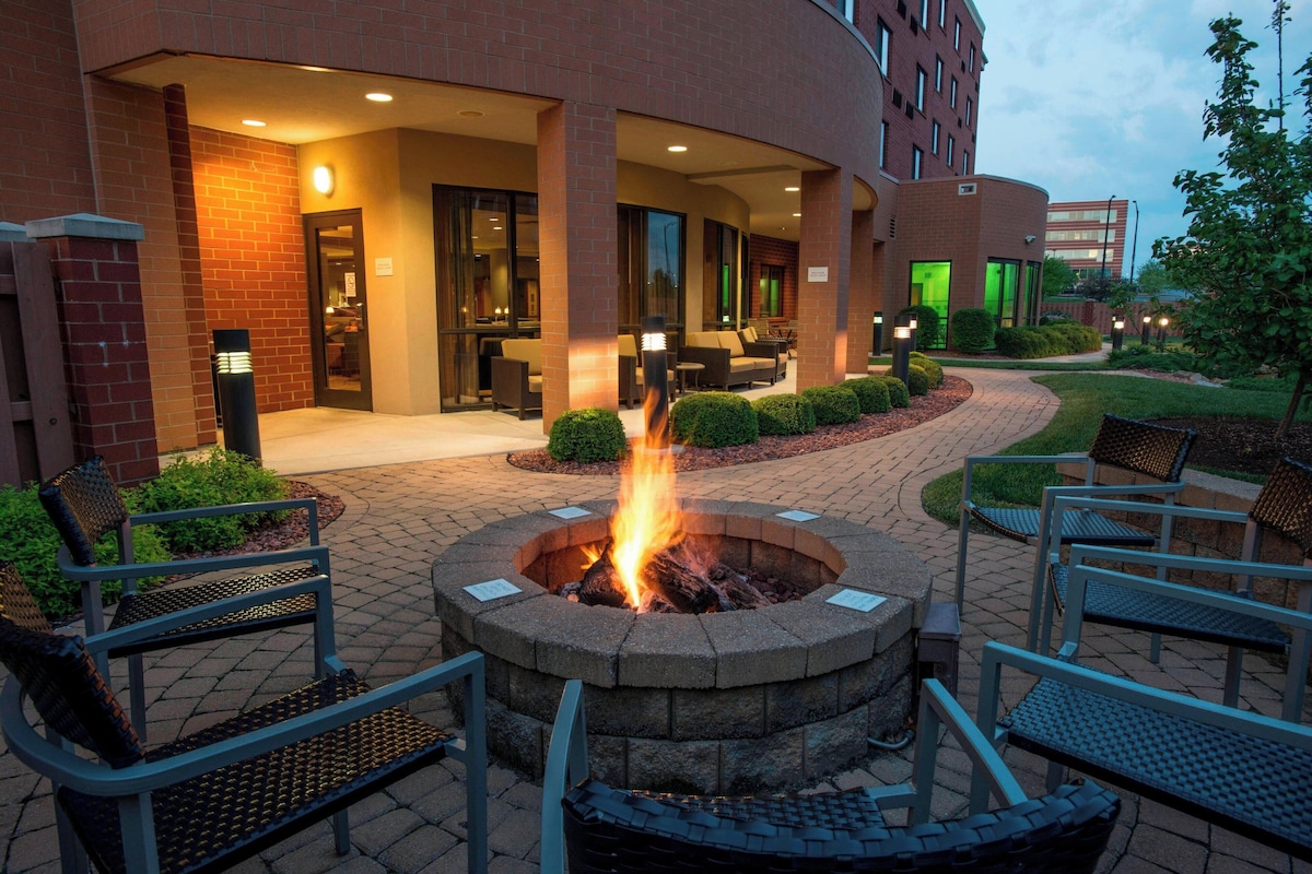Courtyard by Marriott Cincinnati North at Union Centre - Photo 1