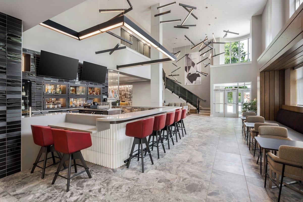 Courtyard by Marriott Athens Downtown - Photo 1