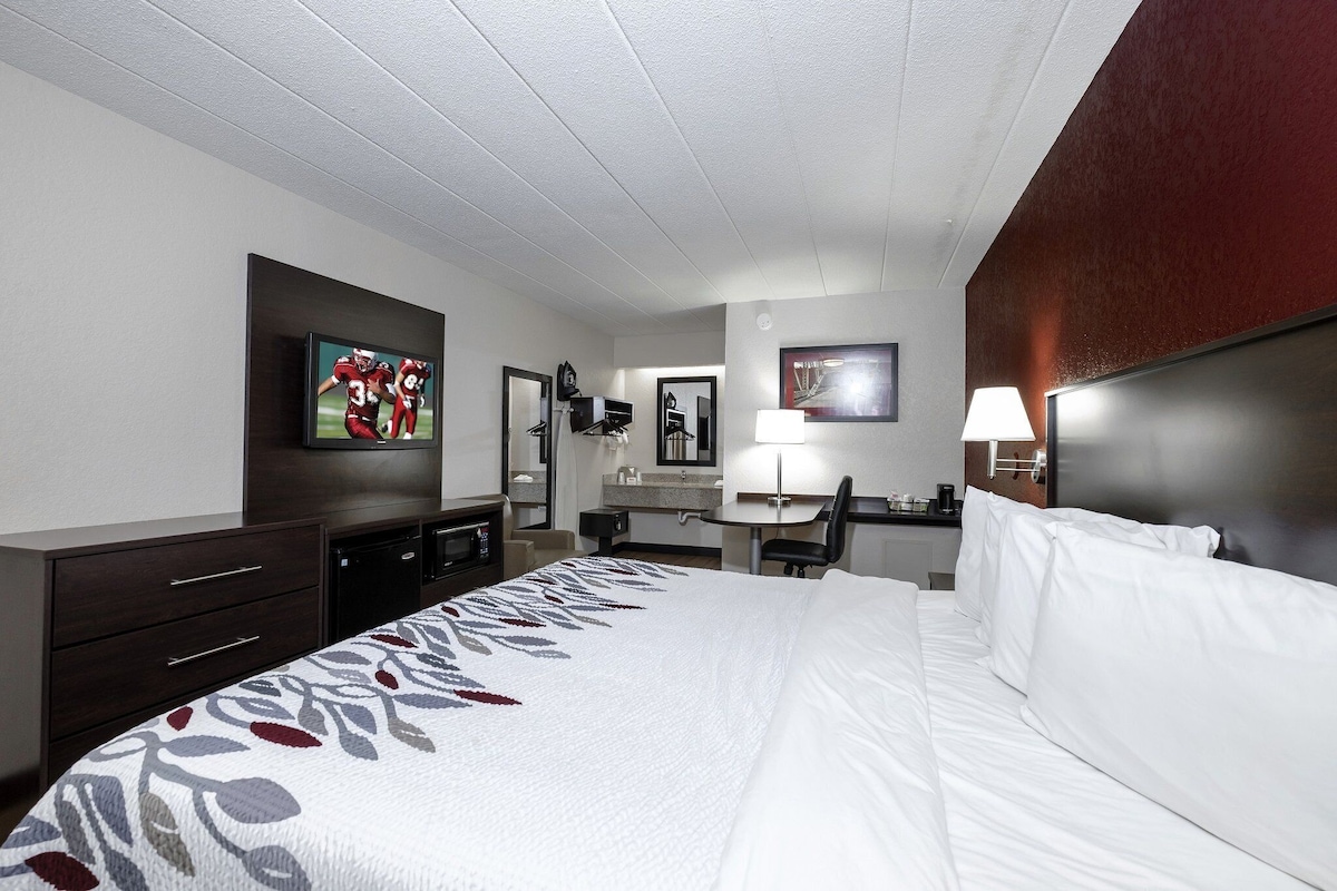 Red Roof Inn Cleveland - Medina - Photo 1