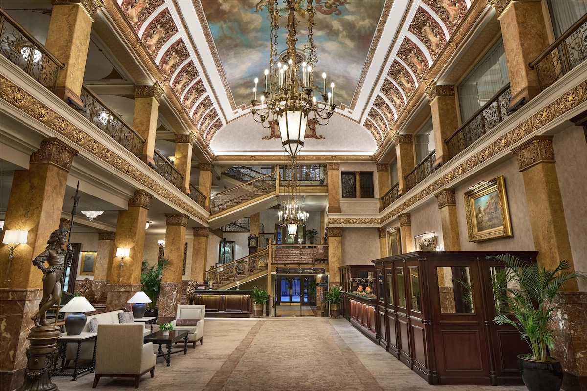 The Pfister Hotel - Photo 1