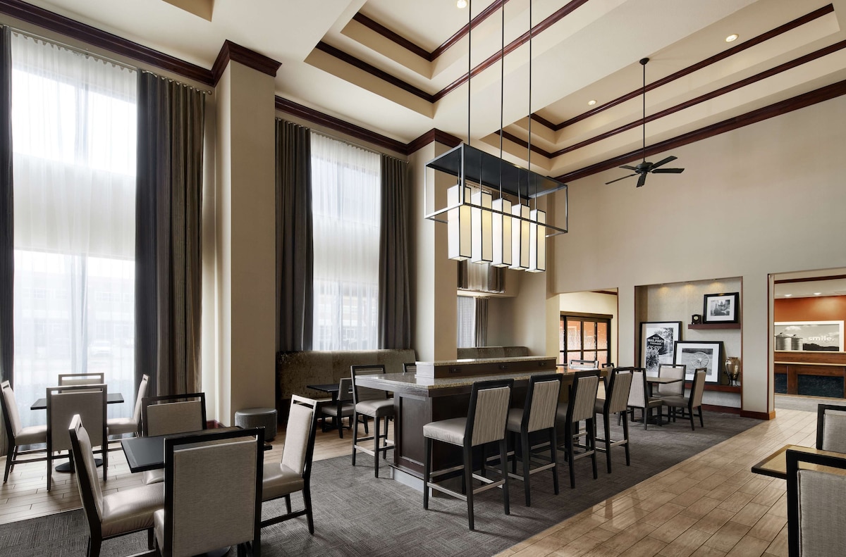 Hampton Inn & Suites Tulsa South-Bixby - Photo 1