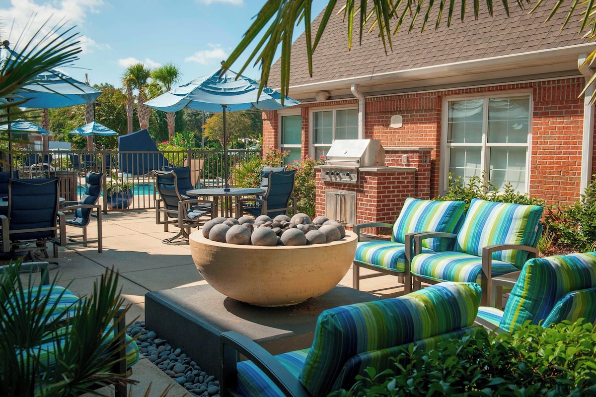 Residence Inn by Marriott Pensacola Downtown - Photo 1