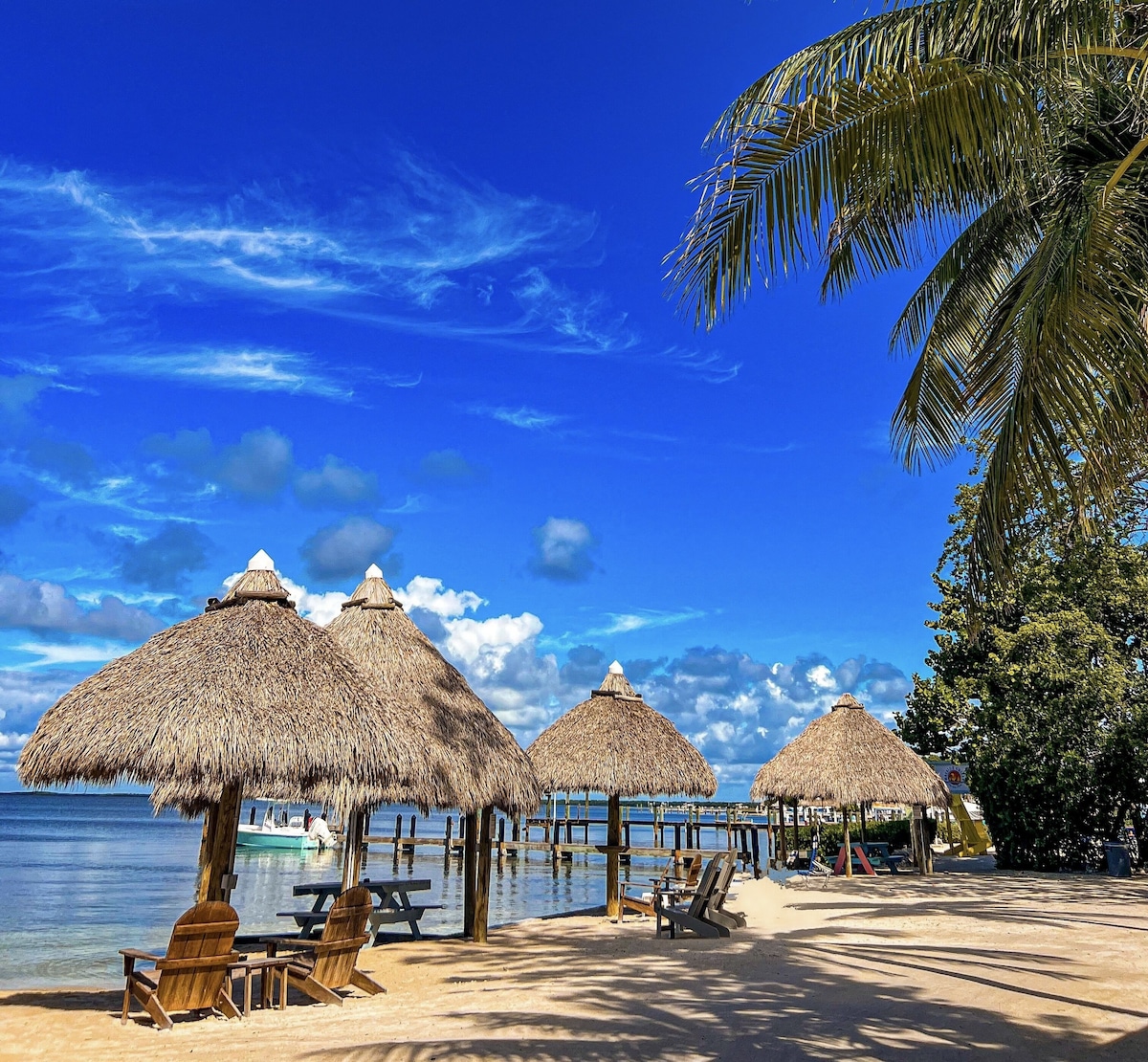 Sunset Cove Beach Resort - Photo 1