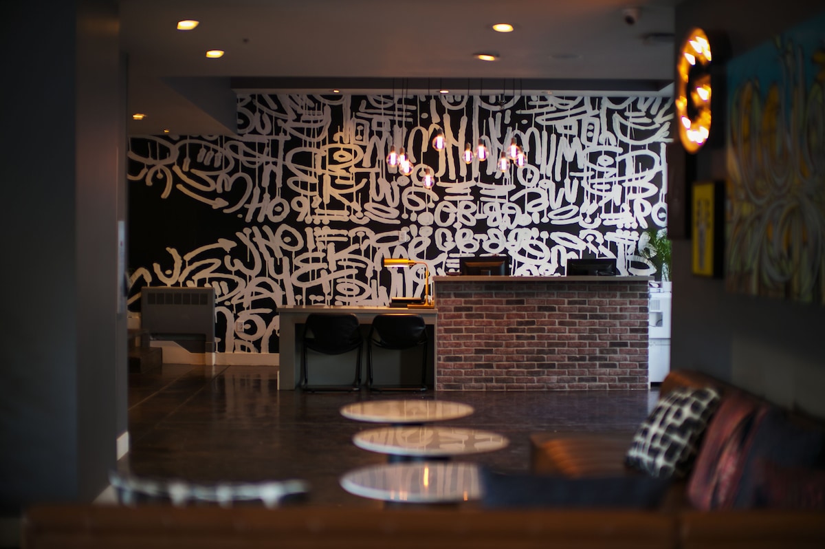 Hotel Garrett - Photo 1