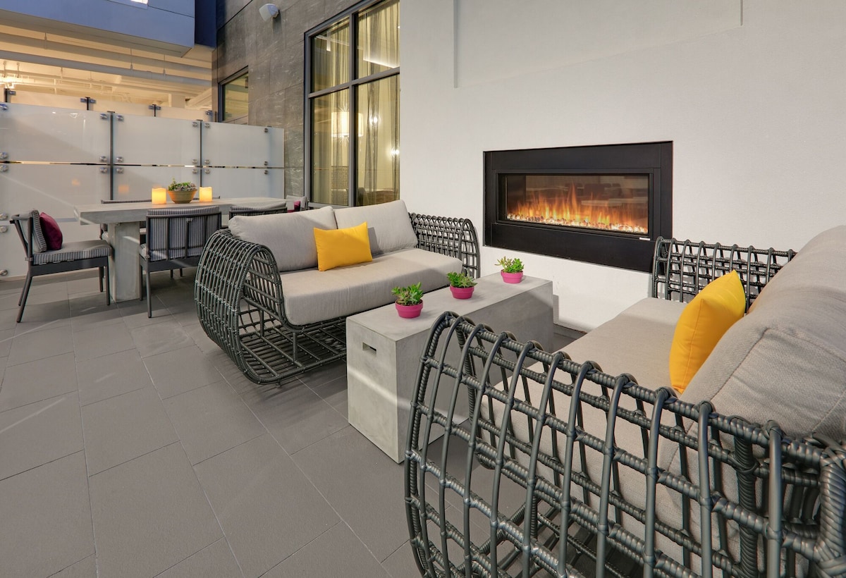Hampton Inn by Hilton Irvine Spectrum/Lake Forest - Photo 1