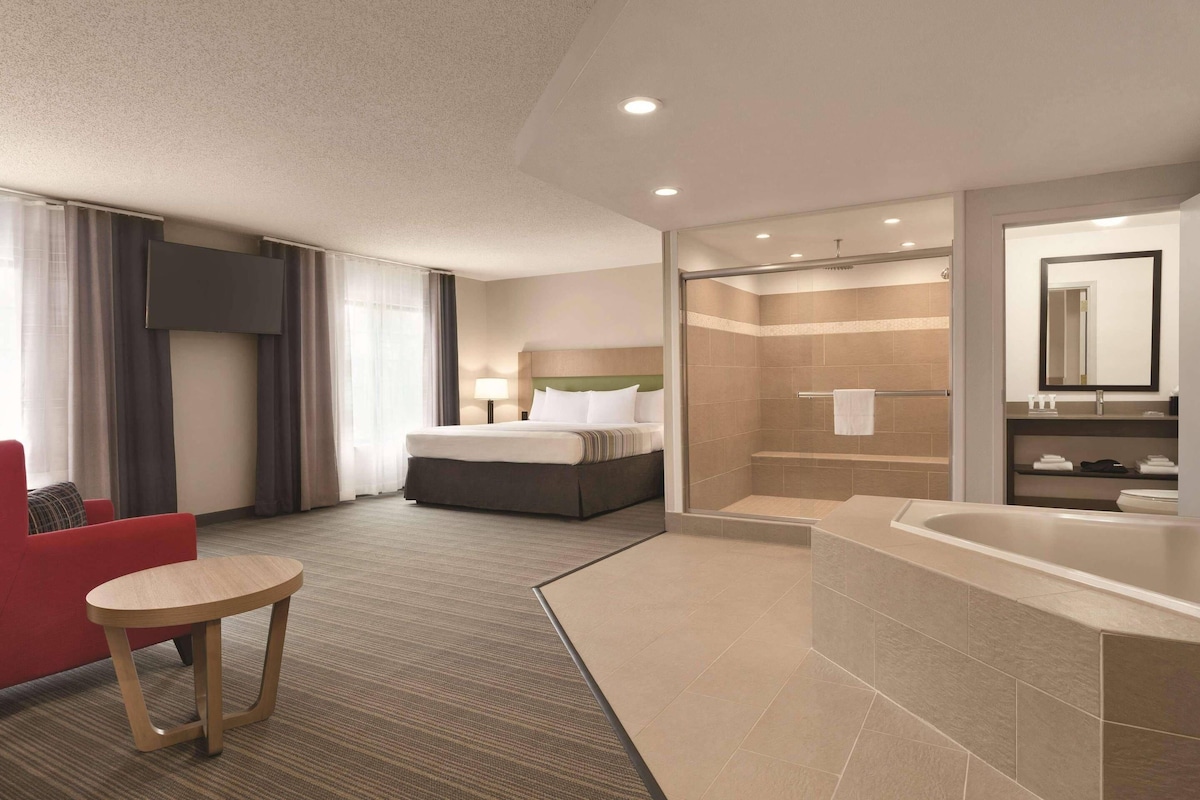 Country Inn & Suites by Radisson, Raleigh-Durham Airport, NC - Photo 1