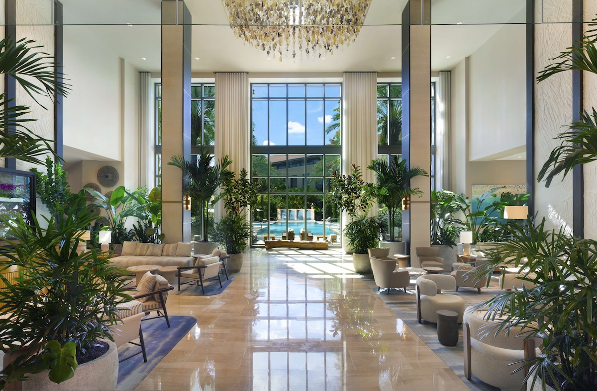 Hilton West Palm Beach - Photo 1