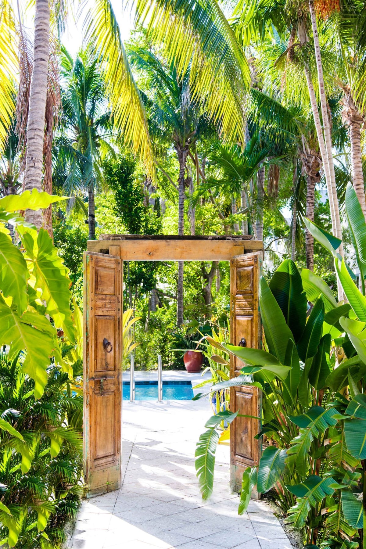 Parrot Key Hotel & Villas - Photo 1