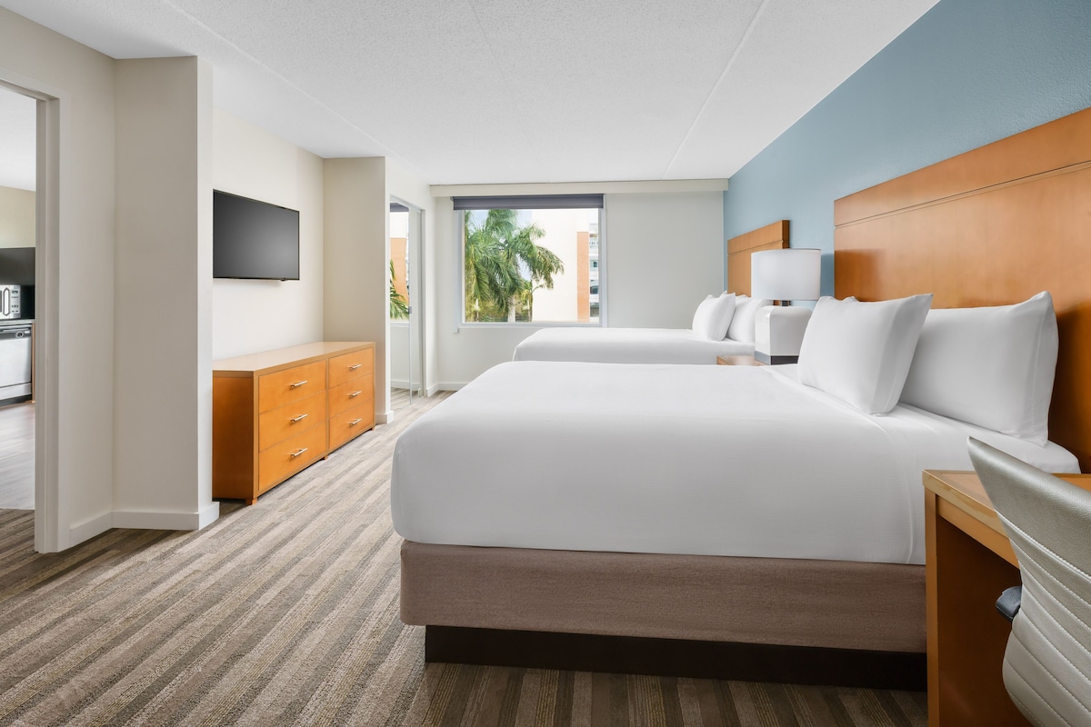 Hyatt House Fort Lauderdale Airport & Cruise Port - Photo 1