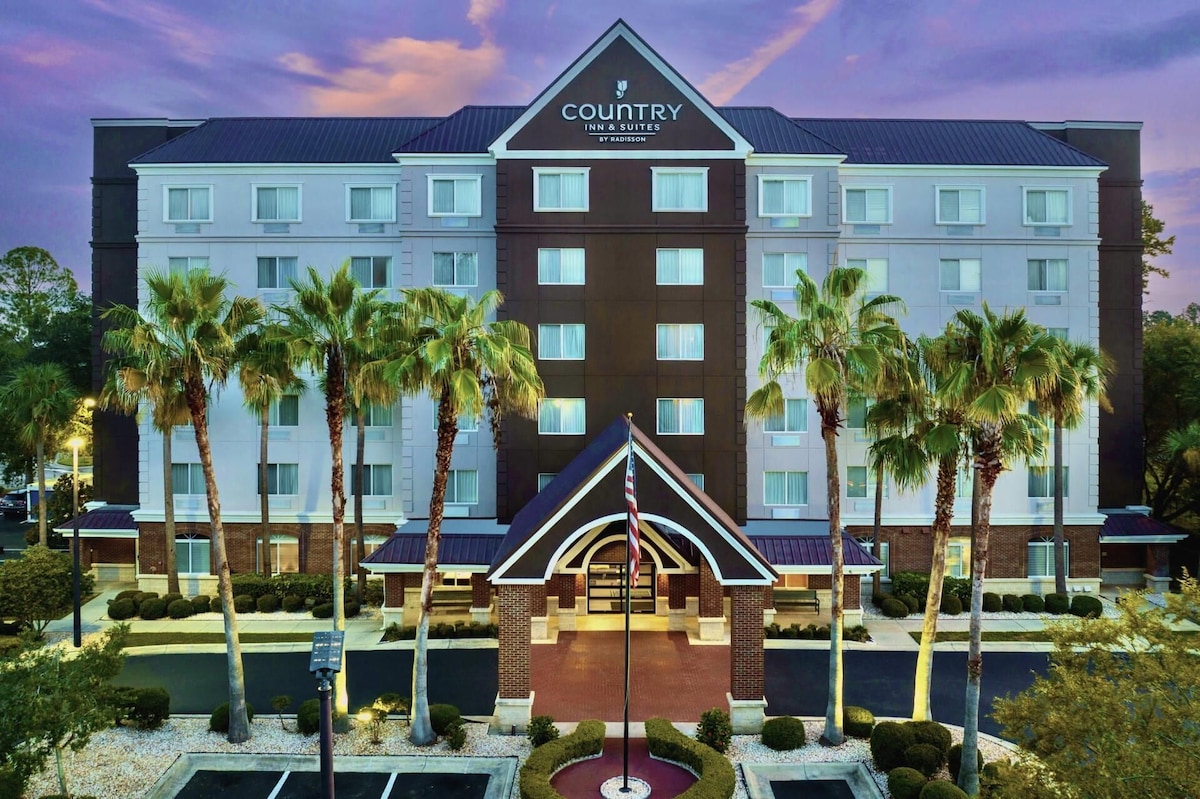 Country Inn & Suites By Radisson, Gainesville, FL - Photo 1