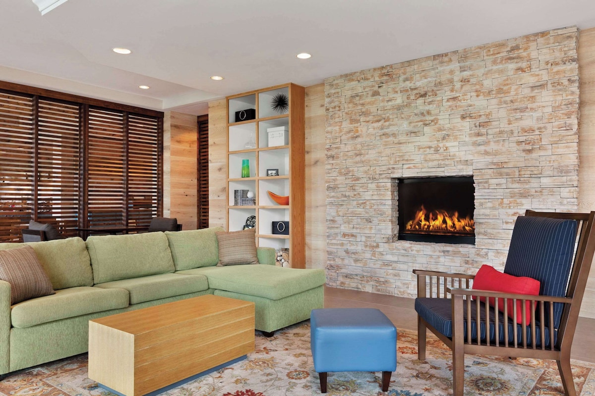 Country Inn & Suites by Radisson, San Diego North, CA - Photo 1
