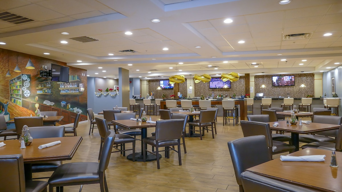 Holiday Inn Fort Myers - Downtown Area By IHG - Photo 1