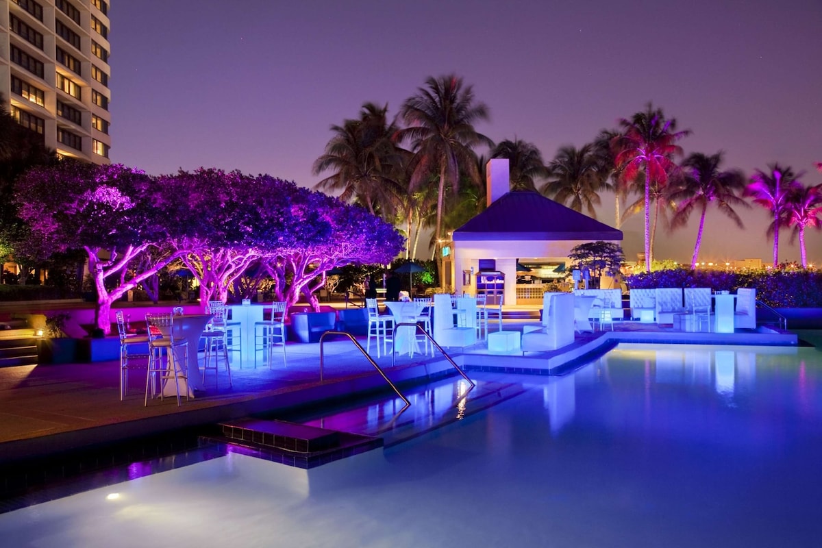 Hilton Miami Airport Blue Lagoon - Photo 1