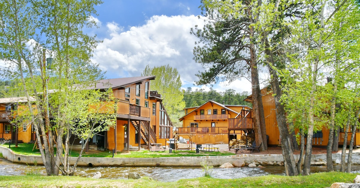 Murphy's River Lodge - Photo 1