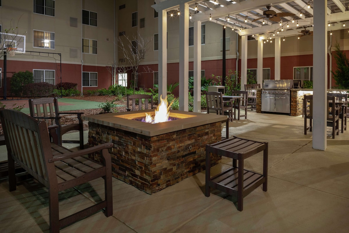 Homewood Suites by Hilton Tallahassee - Photo 1