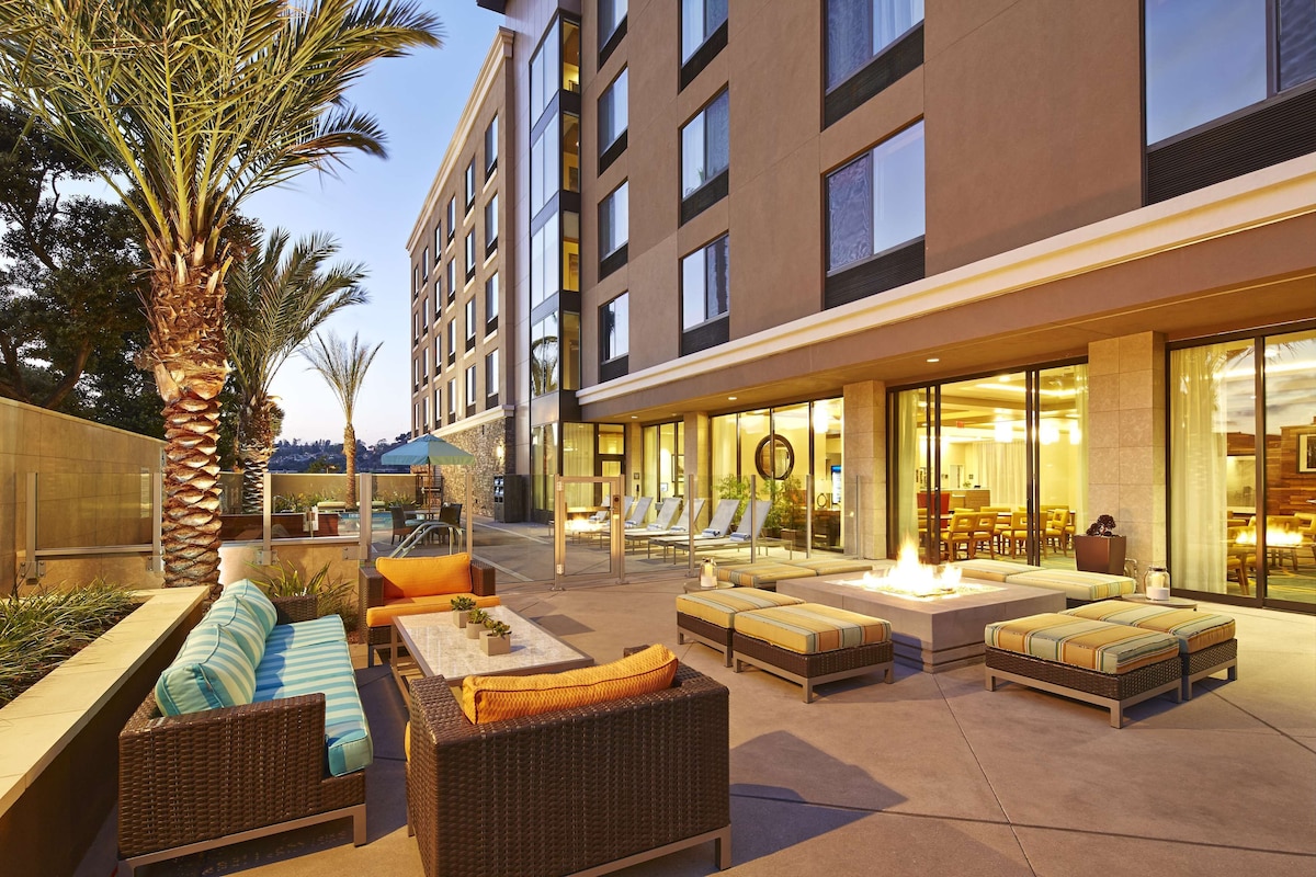 Hampton Inn San Diego/Mission Valley - Photo 1
