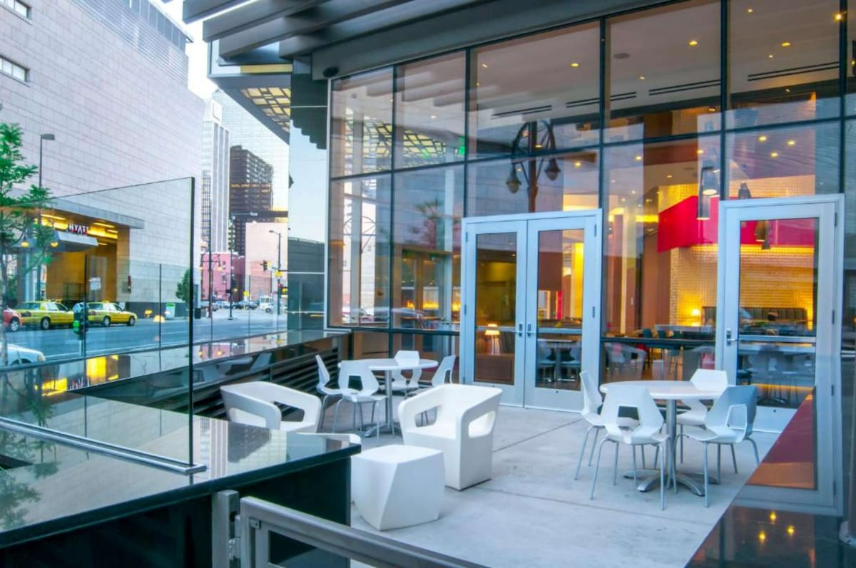 Hampton Inn & Suites Denver Downtown-Convention Center - Photo 1