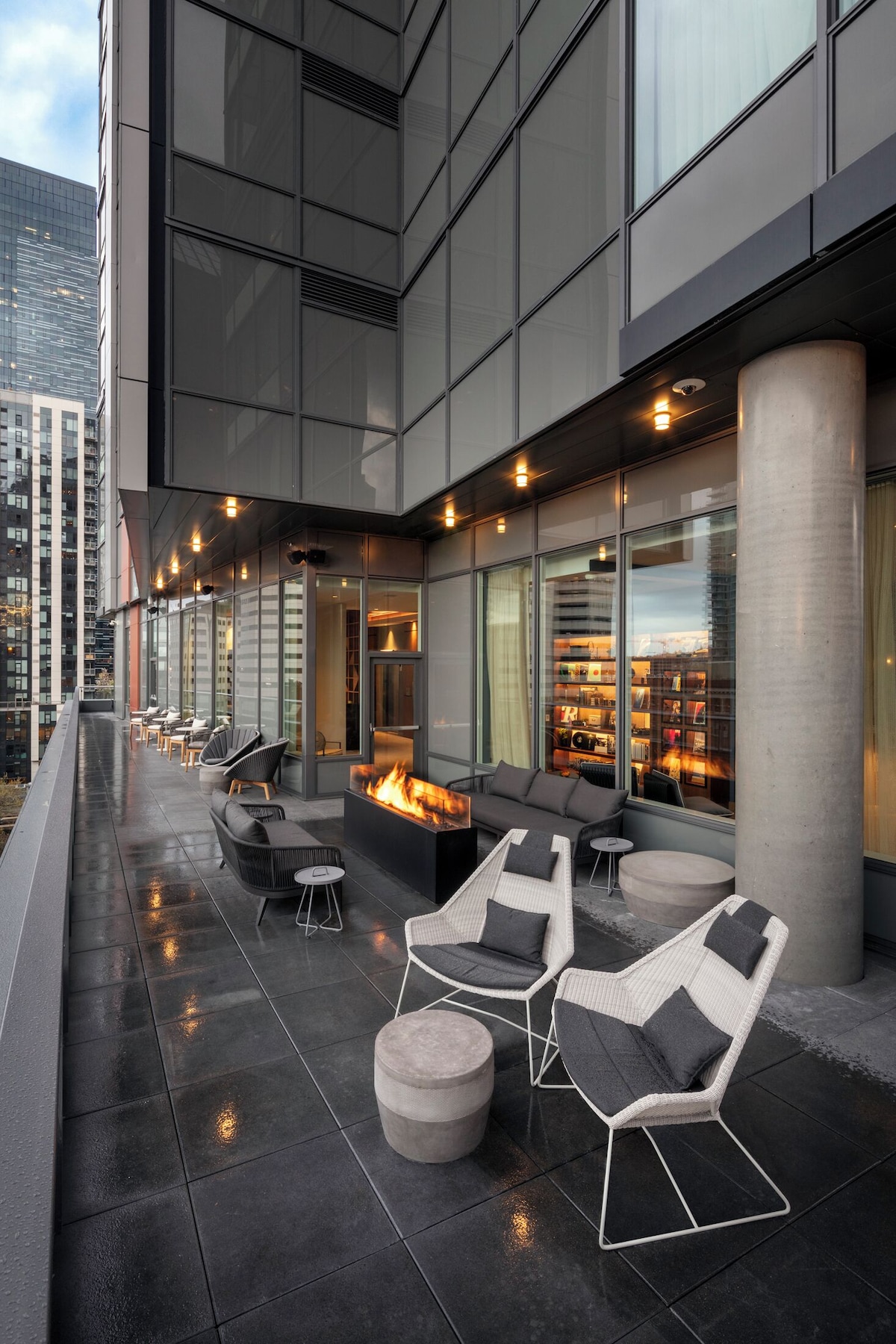 The Sound Hotel Seattle Belltown, Tapestry Collection by Hilton - Photo 1