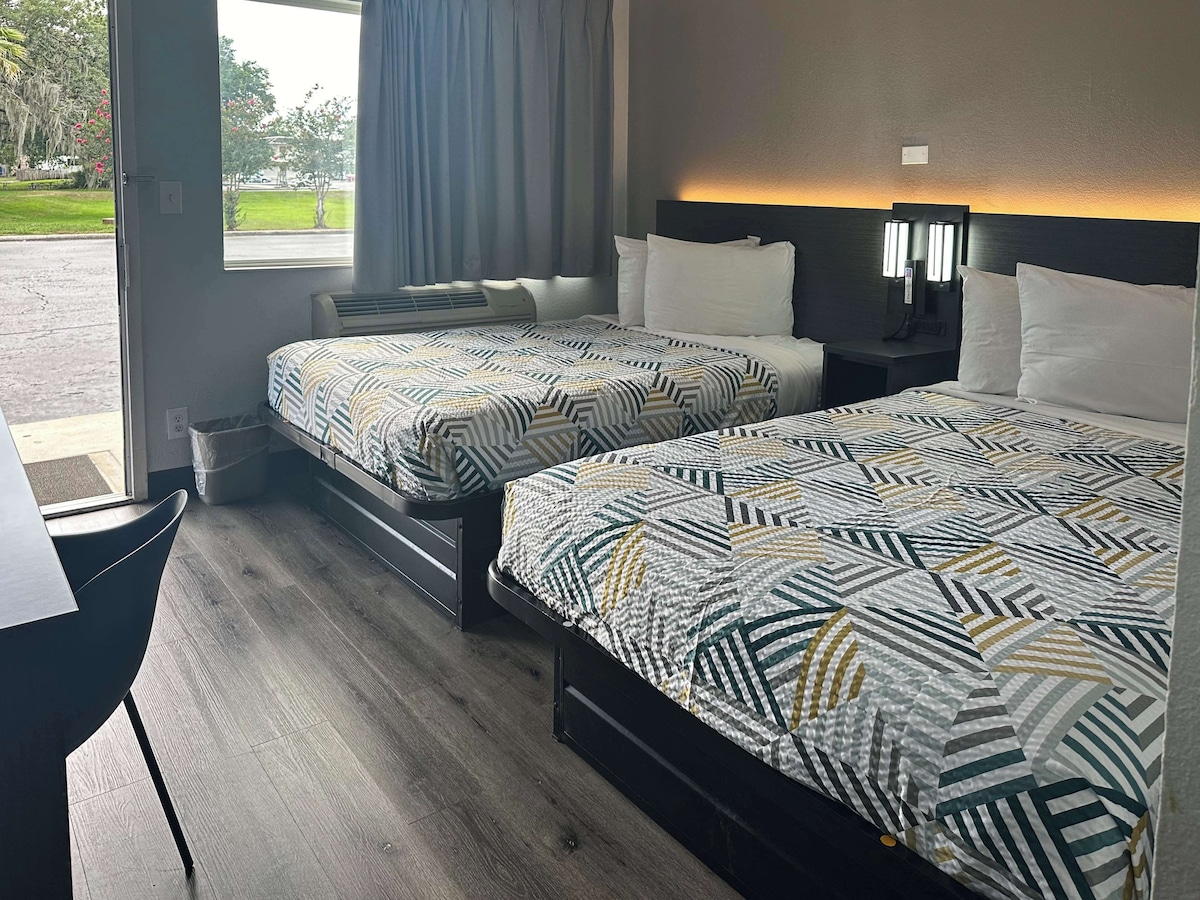 Motel 6 Kissimmee, FL - Orlando - Photo 1