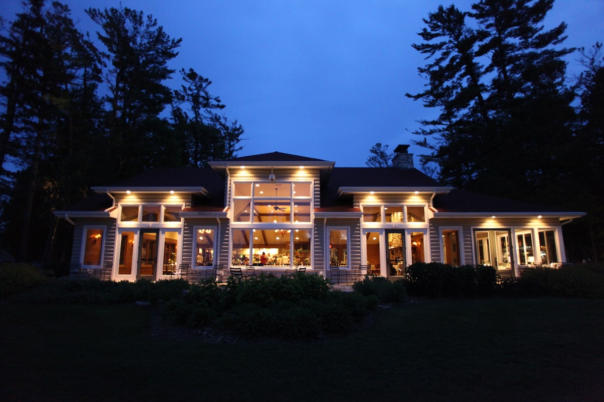 Gordon Lodge - Photo 1