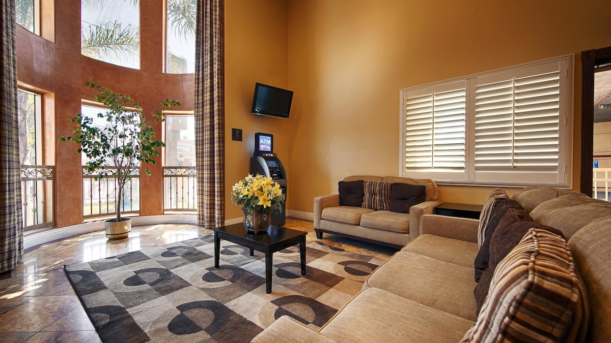 Best Western Burbank Airport Inn - Photo 1