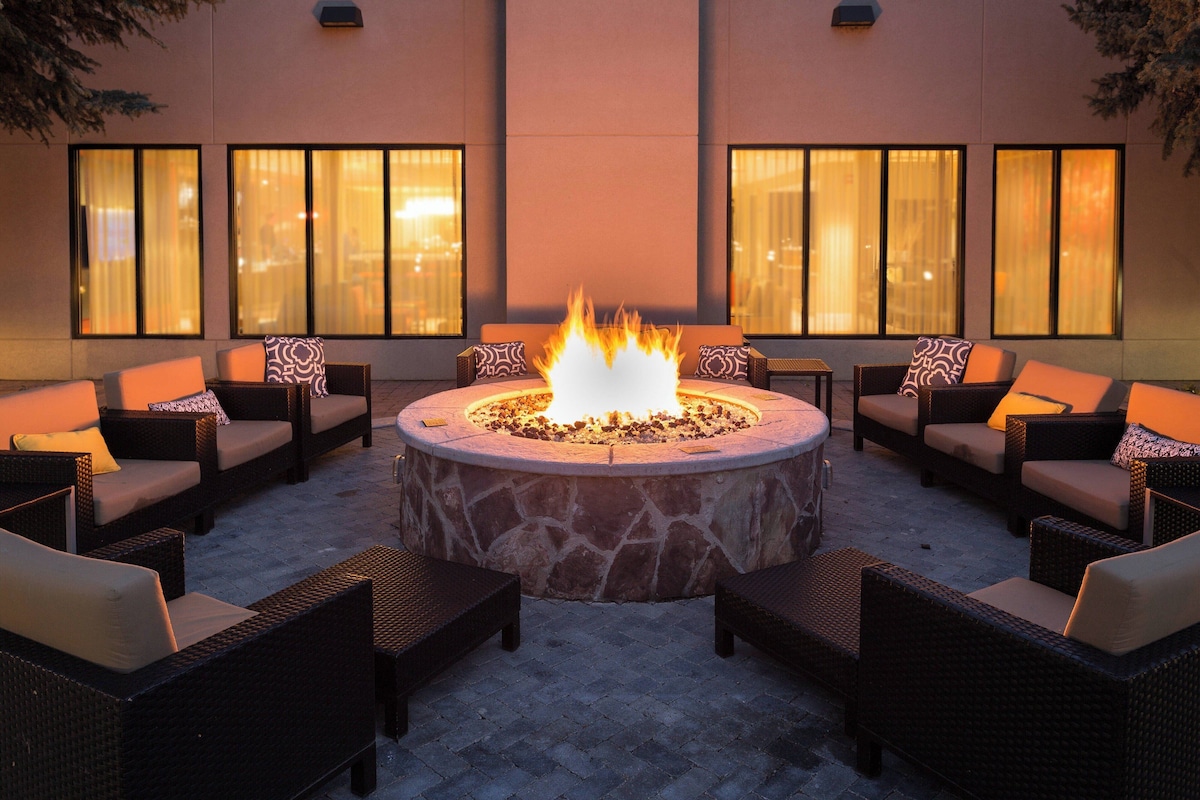 Courtyard by Marriott Fort Collins - Photo 1