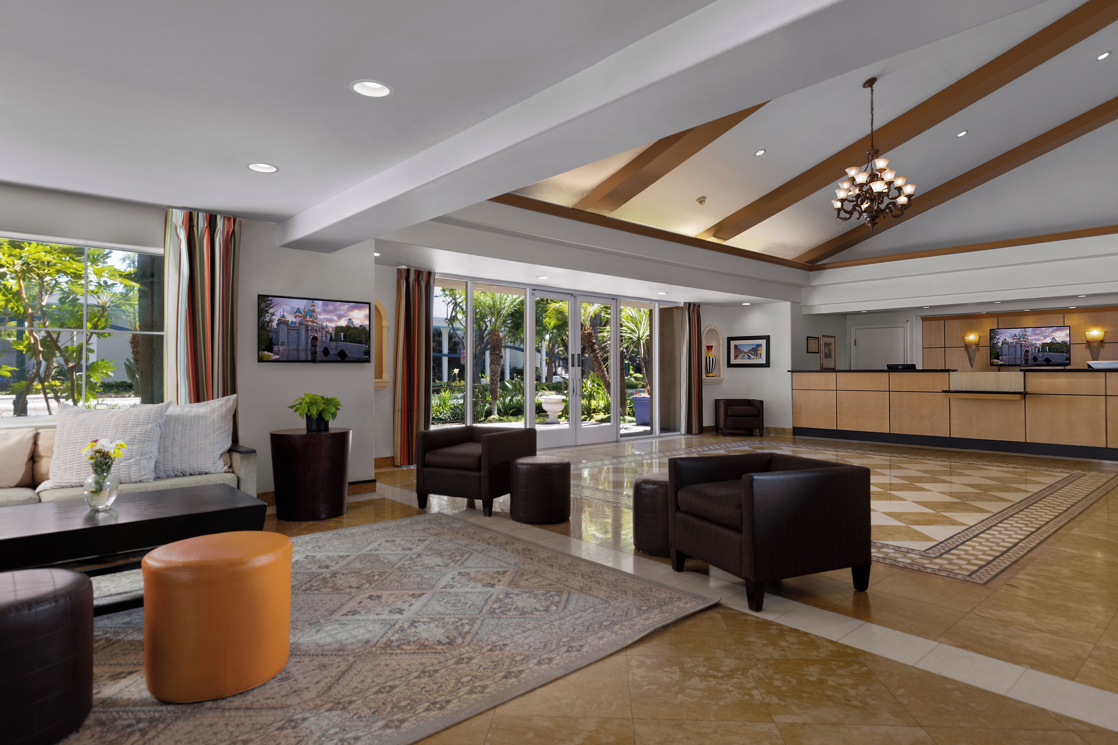 Anaheim Portofino Inn & Suites - Photo 1