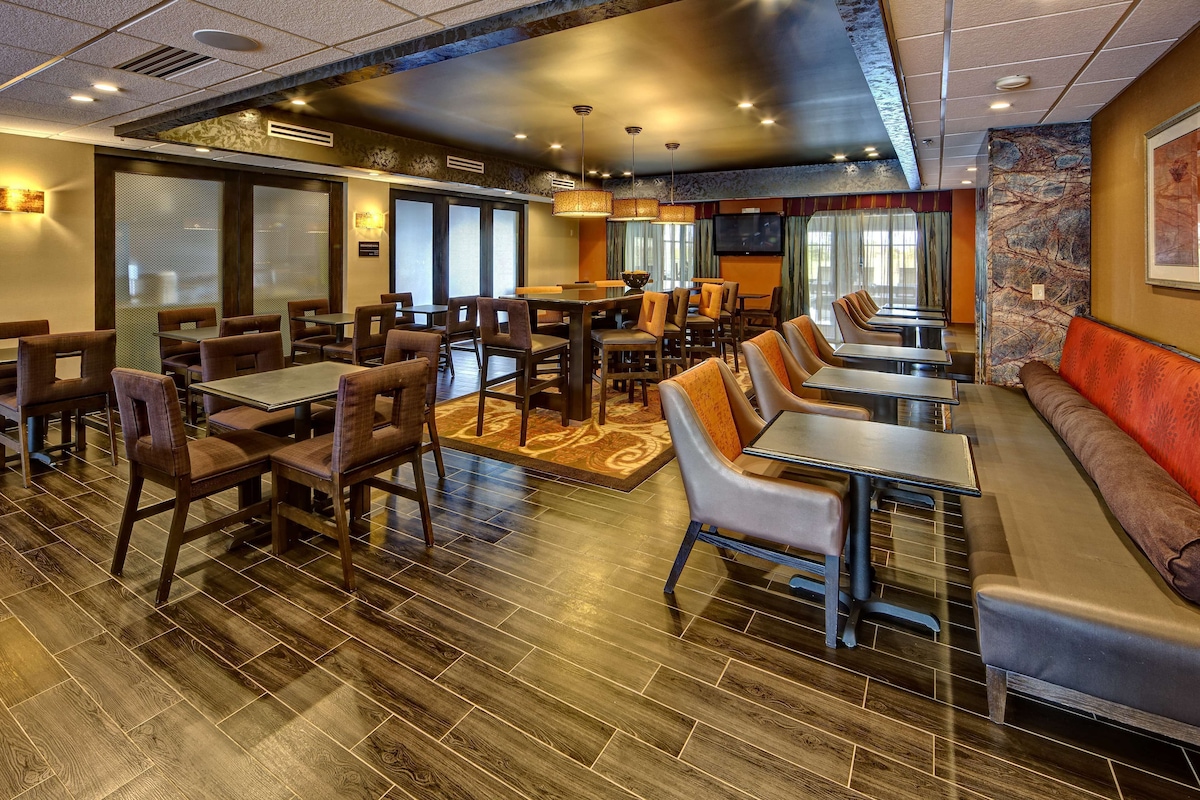 Hampton Inn Indianapolis-sw/plainfield - Photo 1