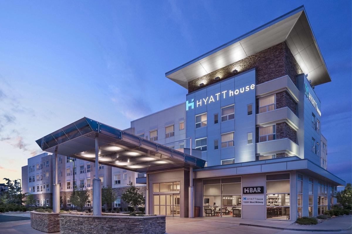 Hyatt House Boulder/Broomfield - Photo 1