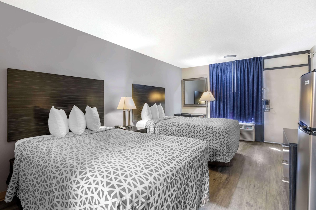 Suburban Studios International Drive - Photo 1