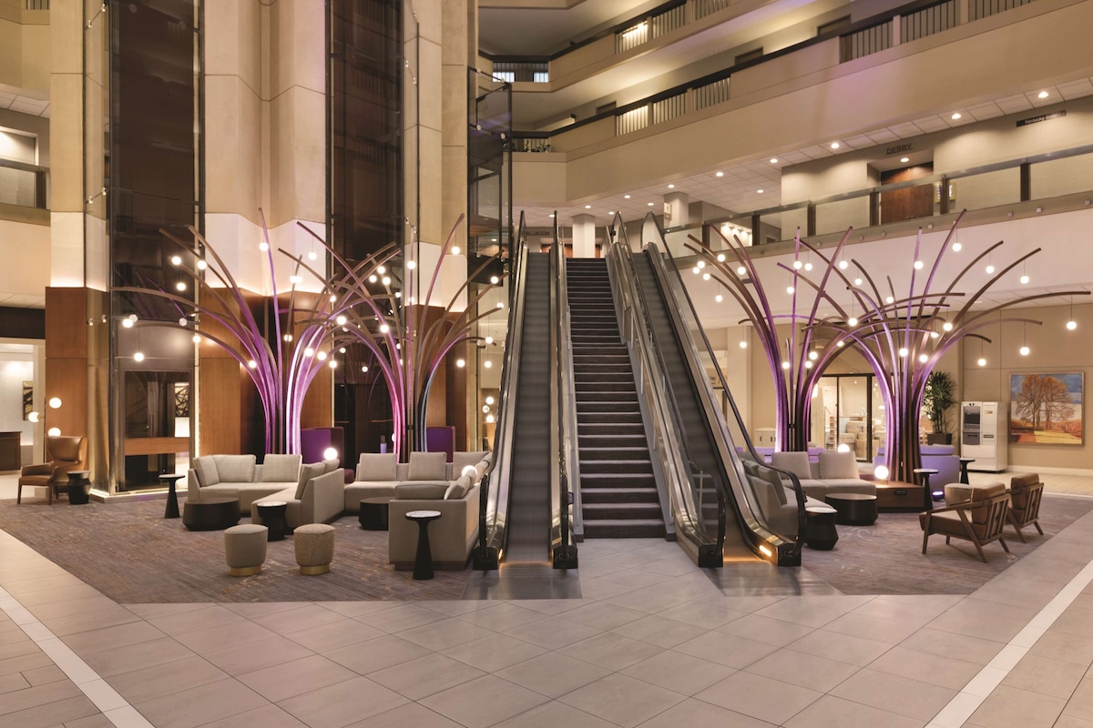 Hyatt Regency Louisville - Photo 1
