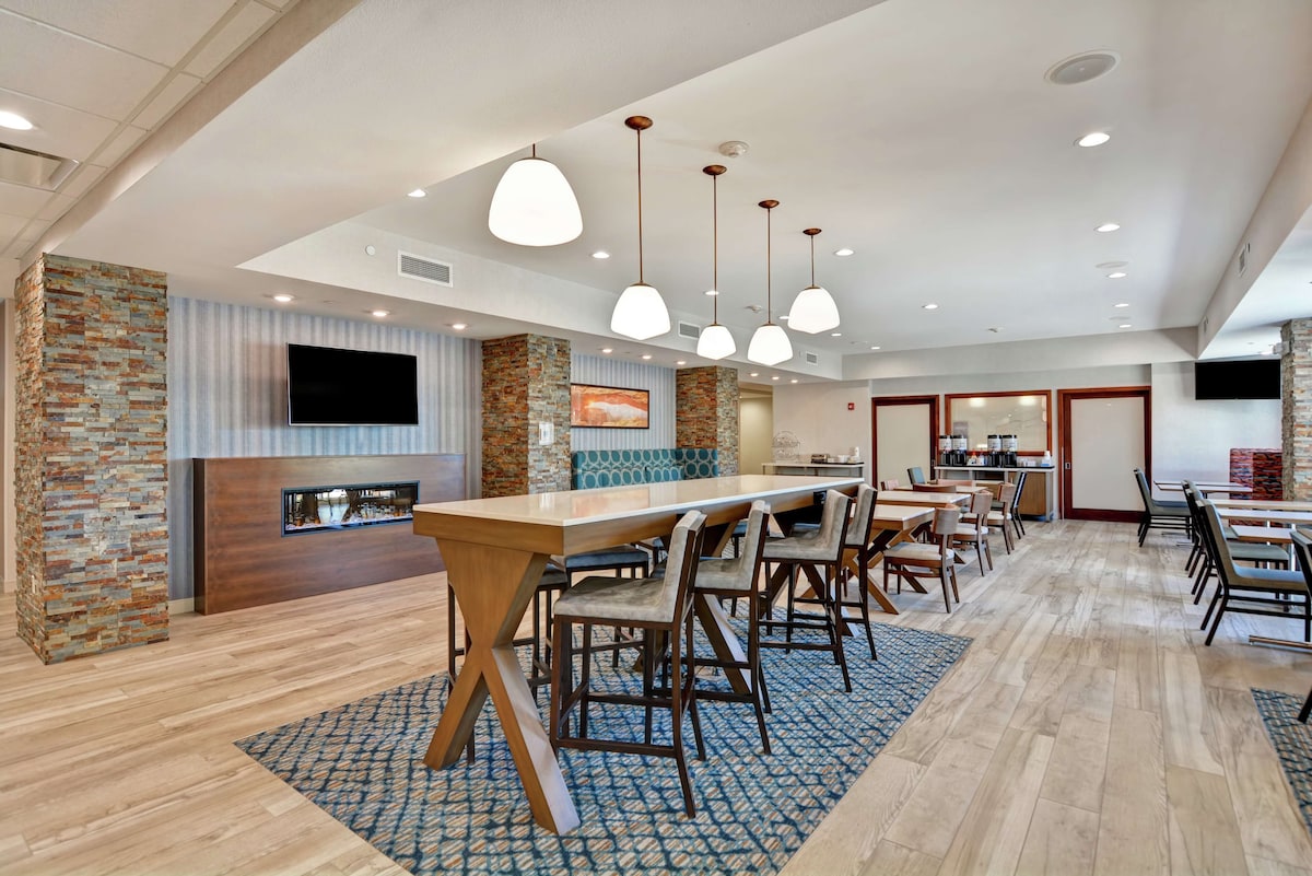 Hampton Inn Moab - Photo 1