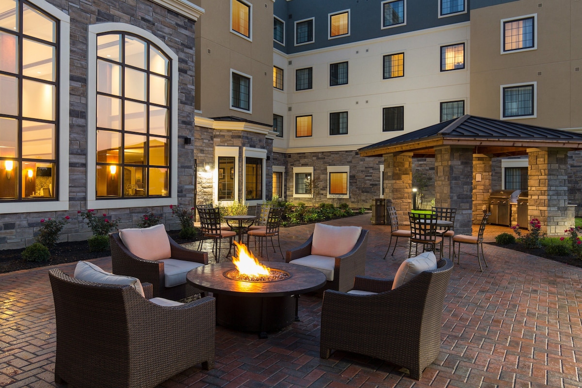 STAYBRIDGE SUITES COLUMBUS POLARIS by IHG - Photo 1
