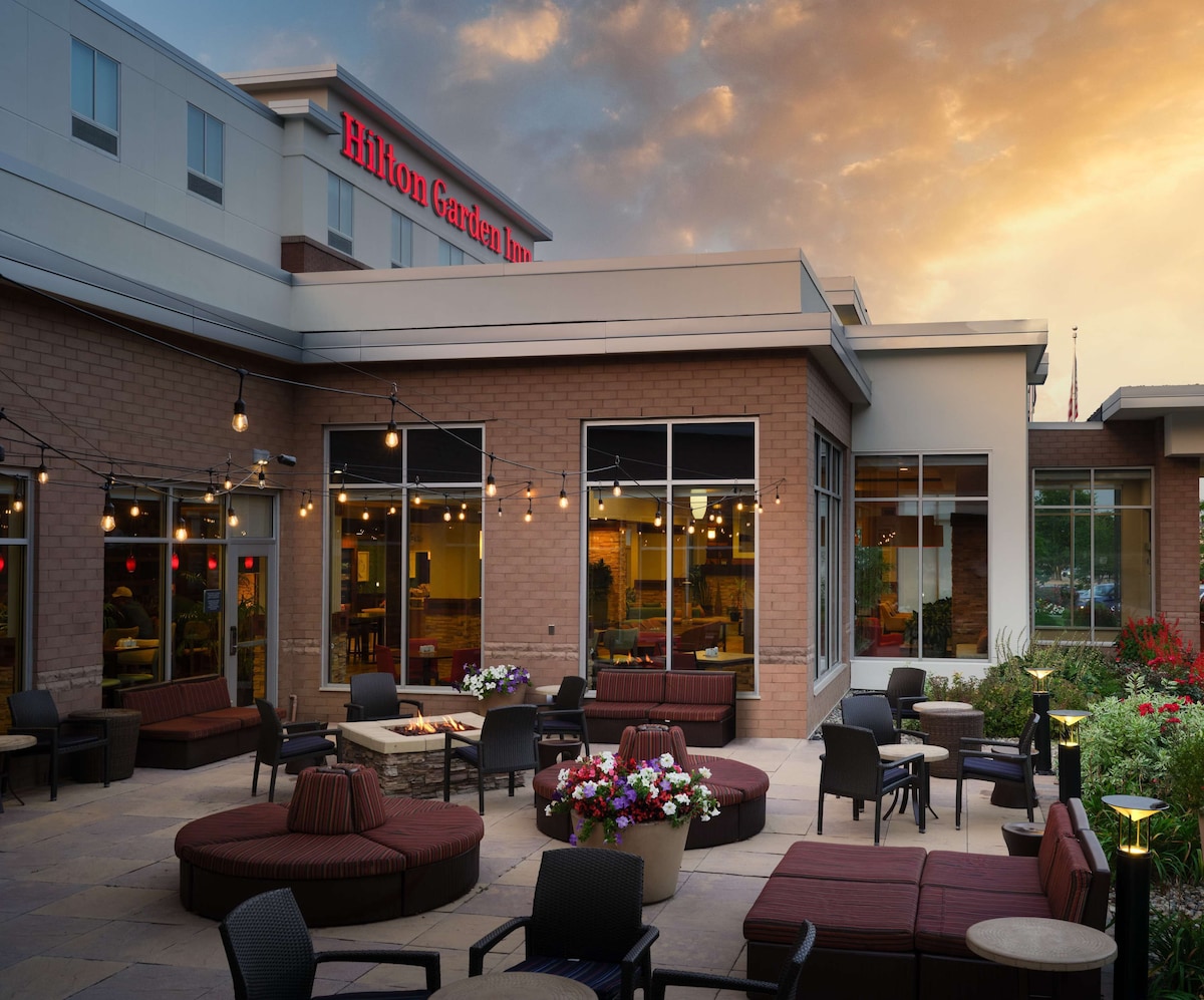 Hilton Garden Inn Ann Arbor - Photo 1