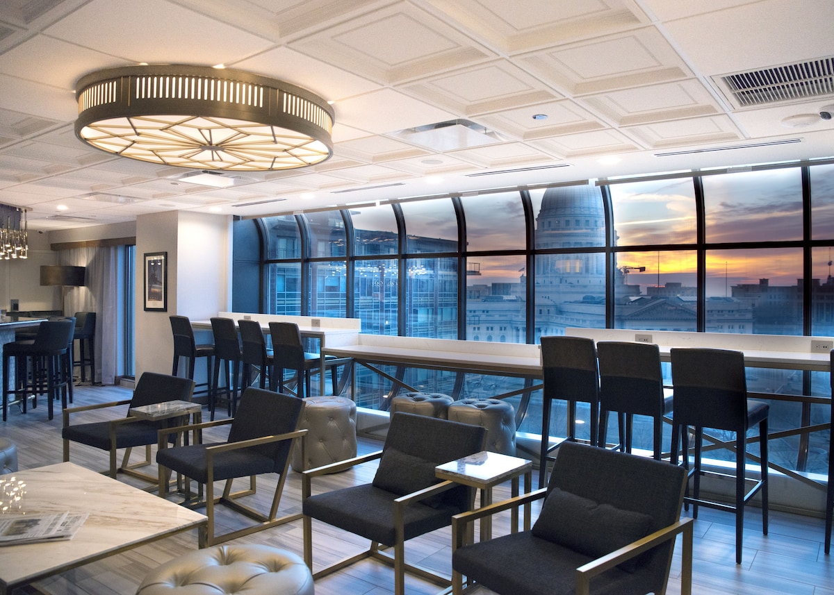 Madison Concourse Hotel and Governor's Club - Photo 1