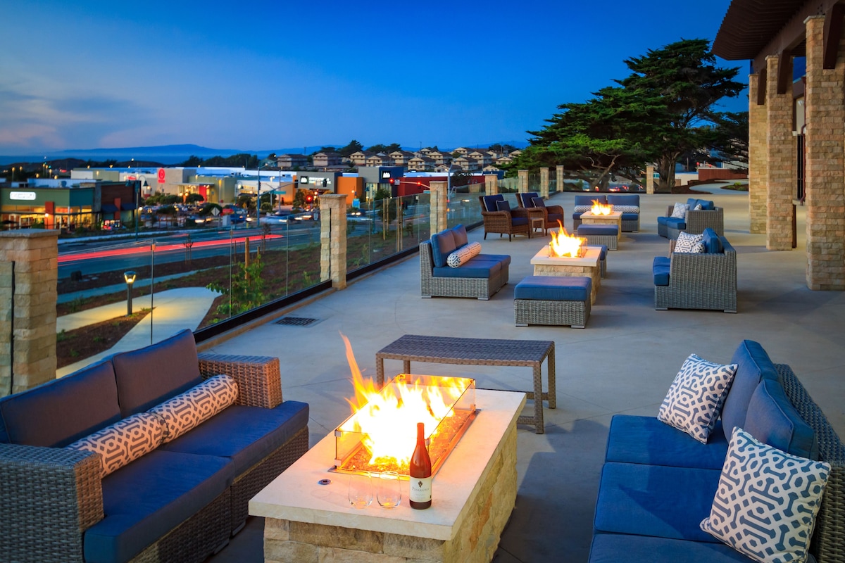 SpringHill Suites by Marriott The Dunes On Monterey Bay - Photo 1