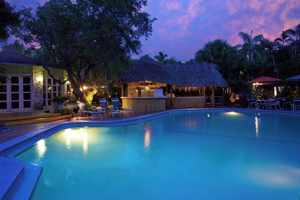 Best Western Naples Inn & Suites - Photo 1