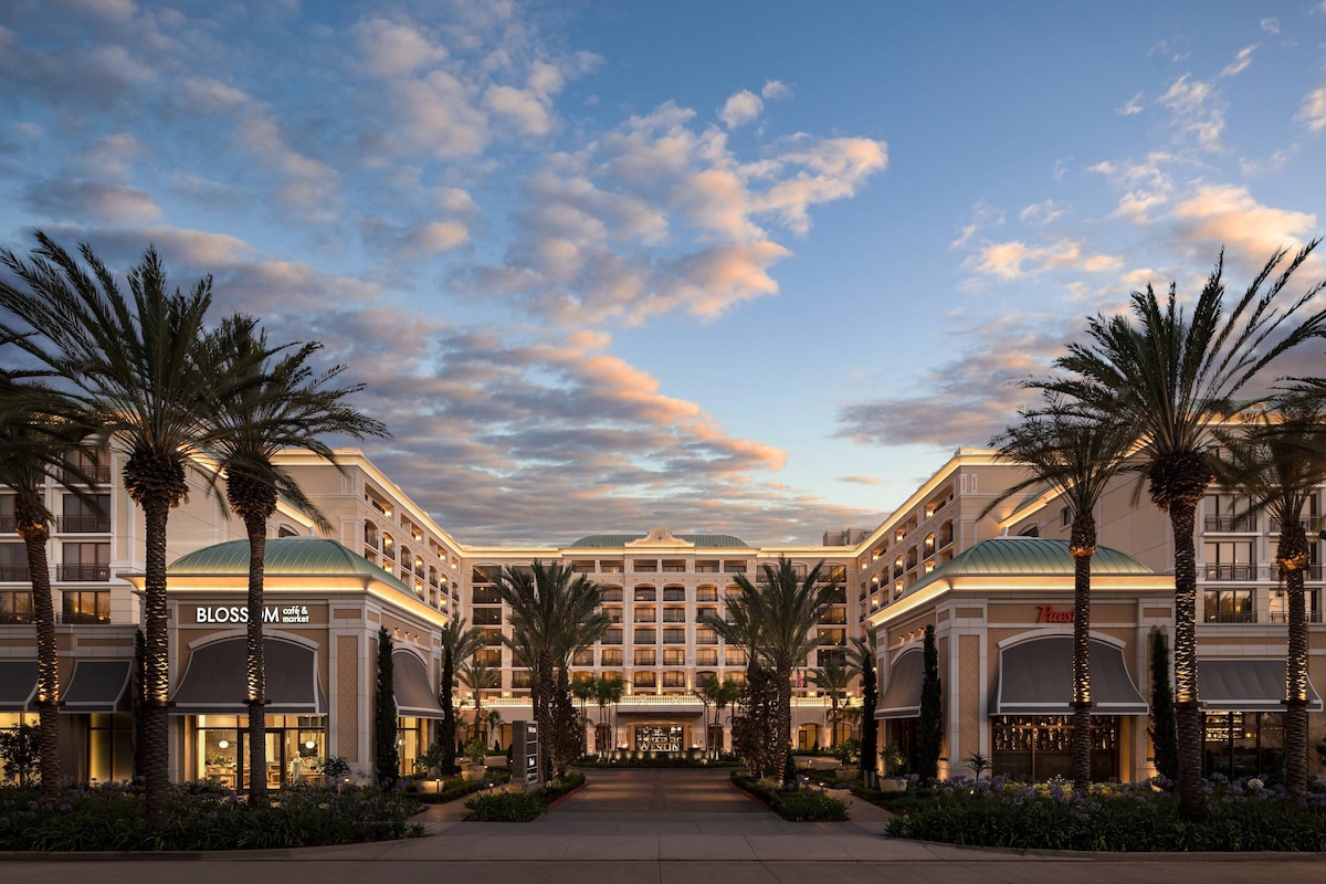 The Westin Anaheim Resort - Photo 1